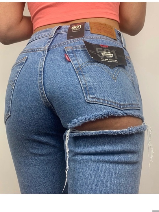 Levi's Denim - Levi's 501 High Rise Wedgie Butt Rip Jeans - Light Blue